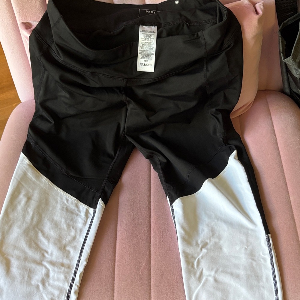 DKNY Black and White Capris